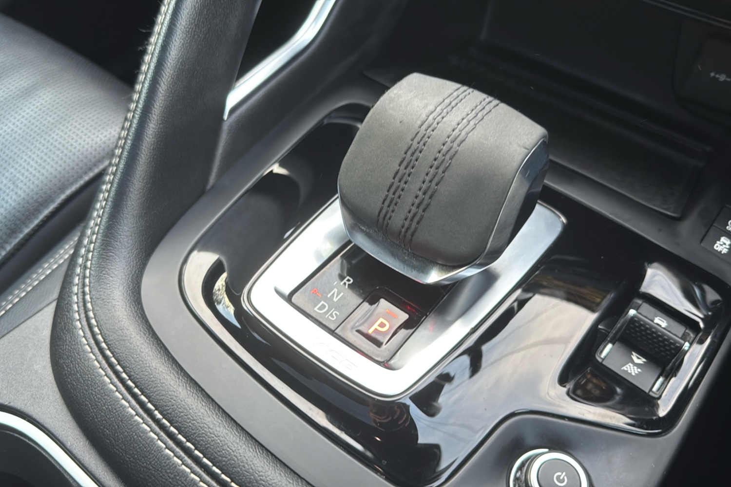 Used Jaguar E-Pace 2021 for sale - 76362402: Photo 12