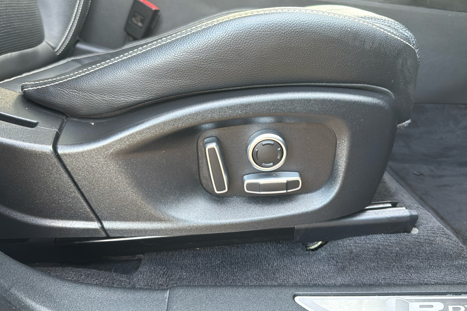 Used Jaguar E-Pace 2021 for sale - 76362402: Photo 26