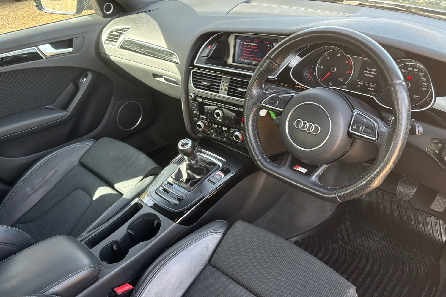 Used Audi A4 2014 for sale - 76141427: Photo 10