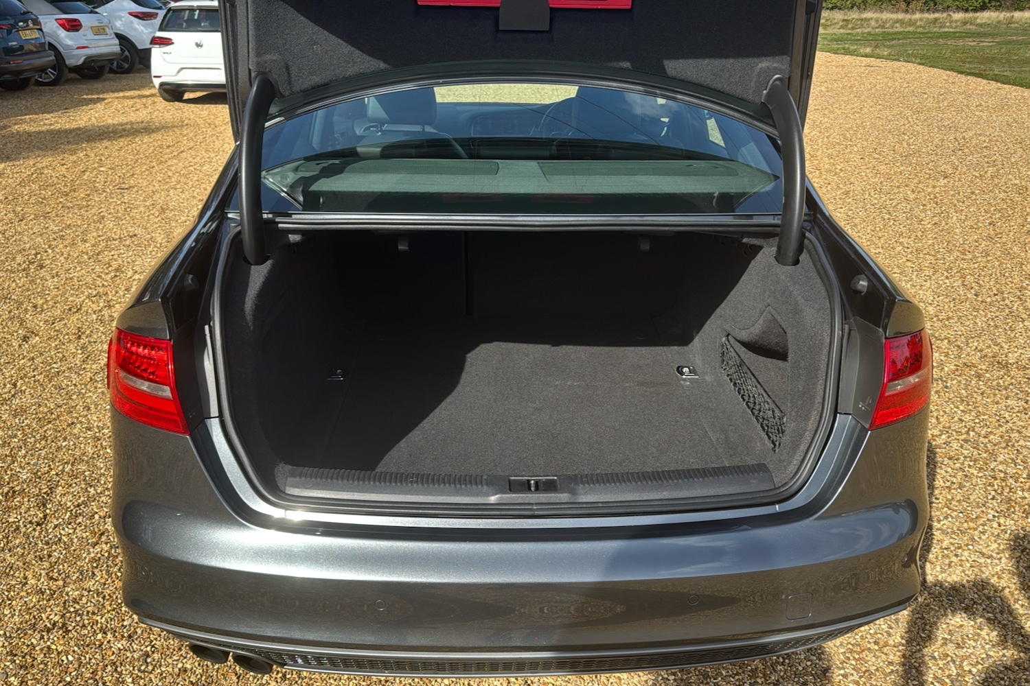 Used Audi A4 2014 for sale - 76141427: Photo 19