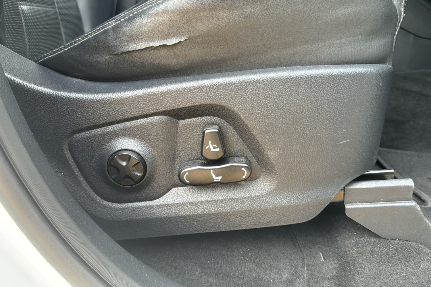 Used Ssangyong Rexton 2022 for sale - 76077005: Photo 30