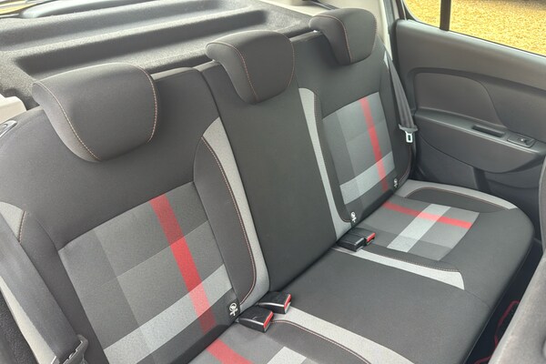 Used Dacia Sandero Stepway 2019 for sale - 76113159: Photo 12