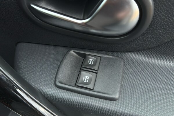 Used Dacia Sandero Stepway 2019 for sale - 76113159: Photo 27