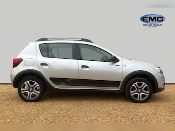 Used Dacia Sandero Stepway 2019 for sale - 76113159: Photo 4