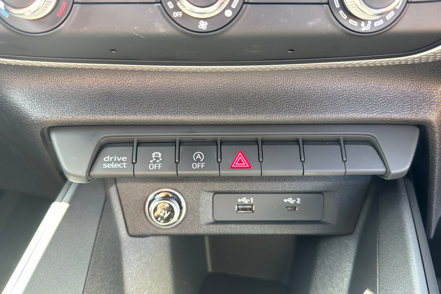 Vehicle 33