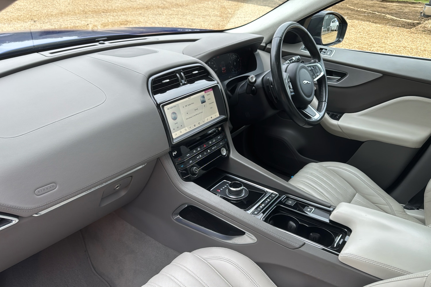 Used Jaguar F-Pace 2019 for sale - 76955371: Photo 11