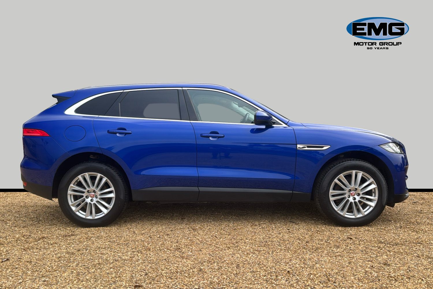 Used Jaguar F-Pace 2019 for sale - 76955371: Photo 4
