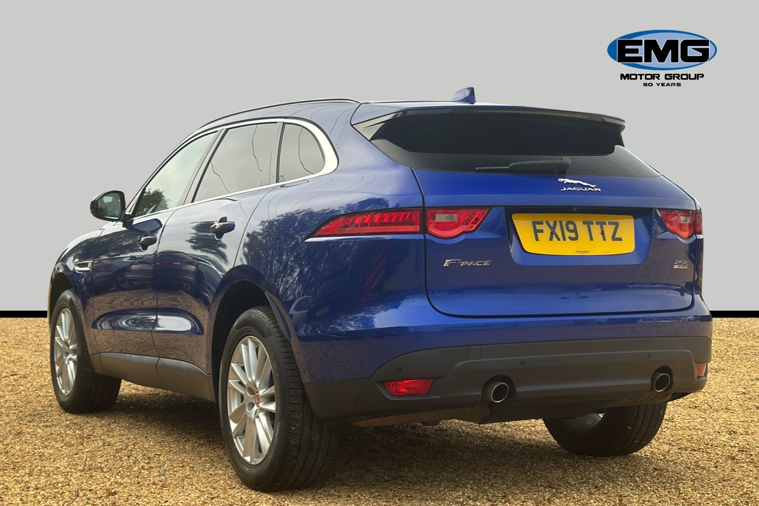 Used Jaguar F-Pace 2019 for sale - 76955371: Photo 5