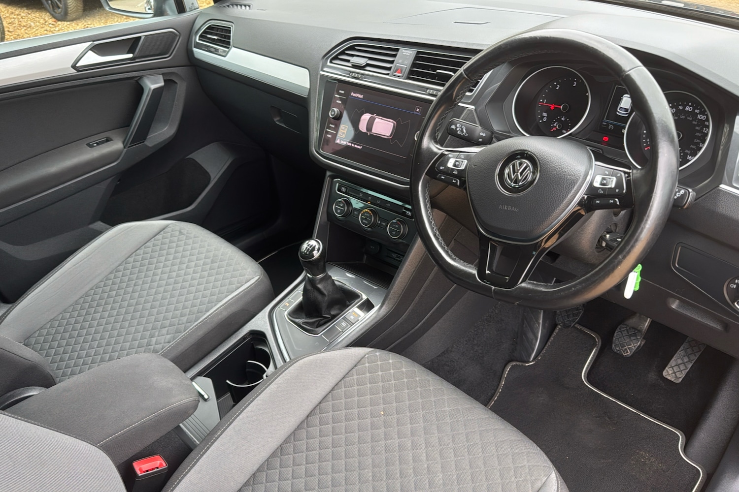 Used Volkswagen Tiguan 2018 for sale - 76230219: Photo 10