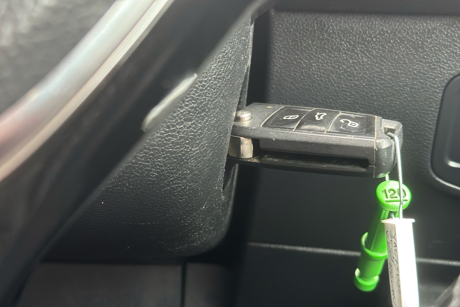 Used Volkswagen Tiguan 2018 for sale - 76230219: Photo 23