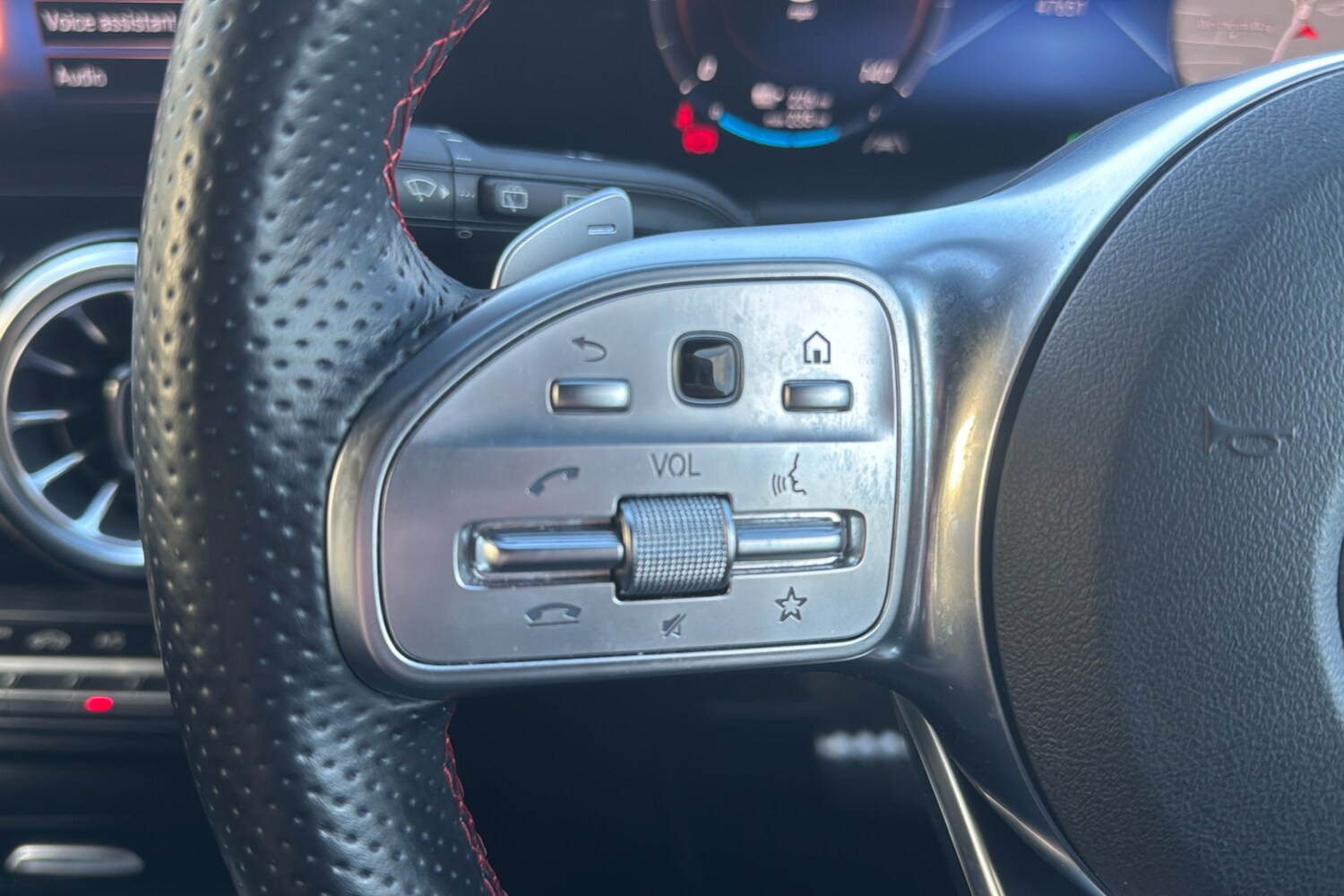 Used Mercedes-Benz EQA 2022 for sale - 76362356: Photo 17