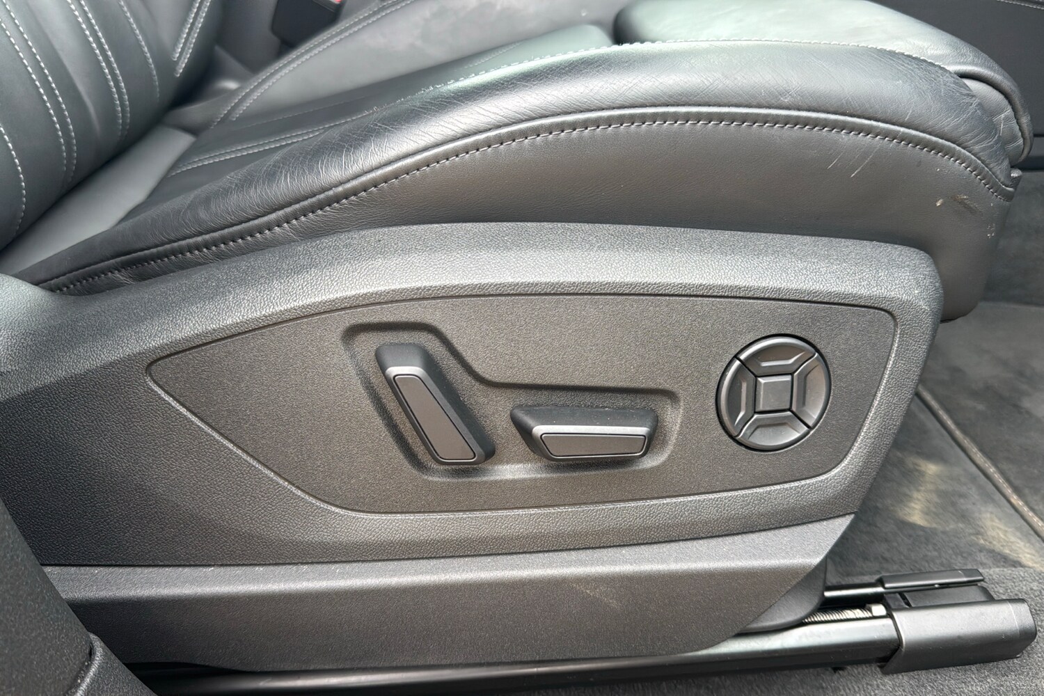 Vehicle 33