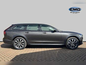 Used Volvo V90 Cross Country 2021 for sale - 78432496: Photo