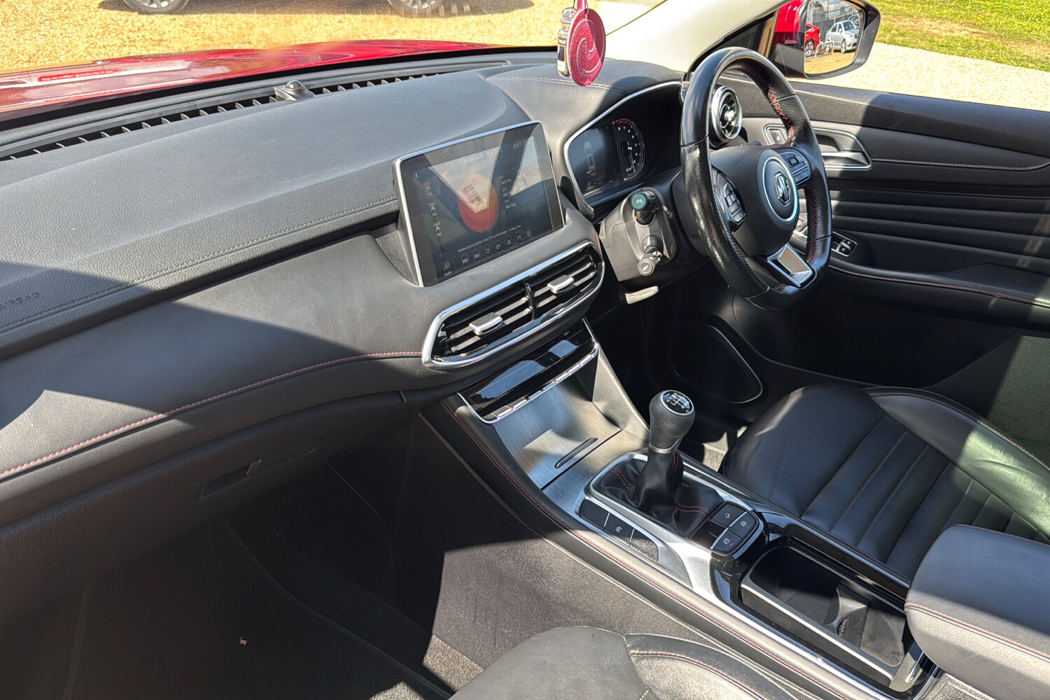 MG HS 1.5 T Gdi Exclusive Suv 5dr Petrol Manual Euro 6 s/s 162 Ps Petrol - Picture 11 of 24