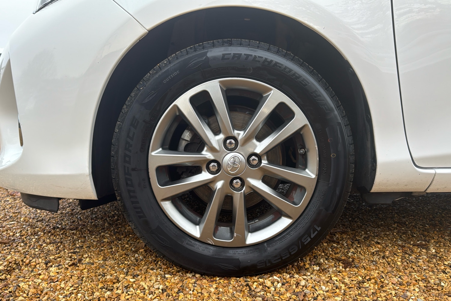 Used Toyota Yaris 2015 for sale - 76789812: Photo 28