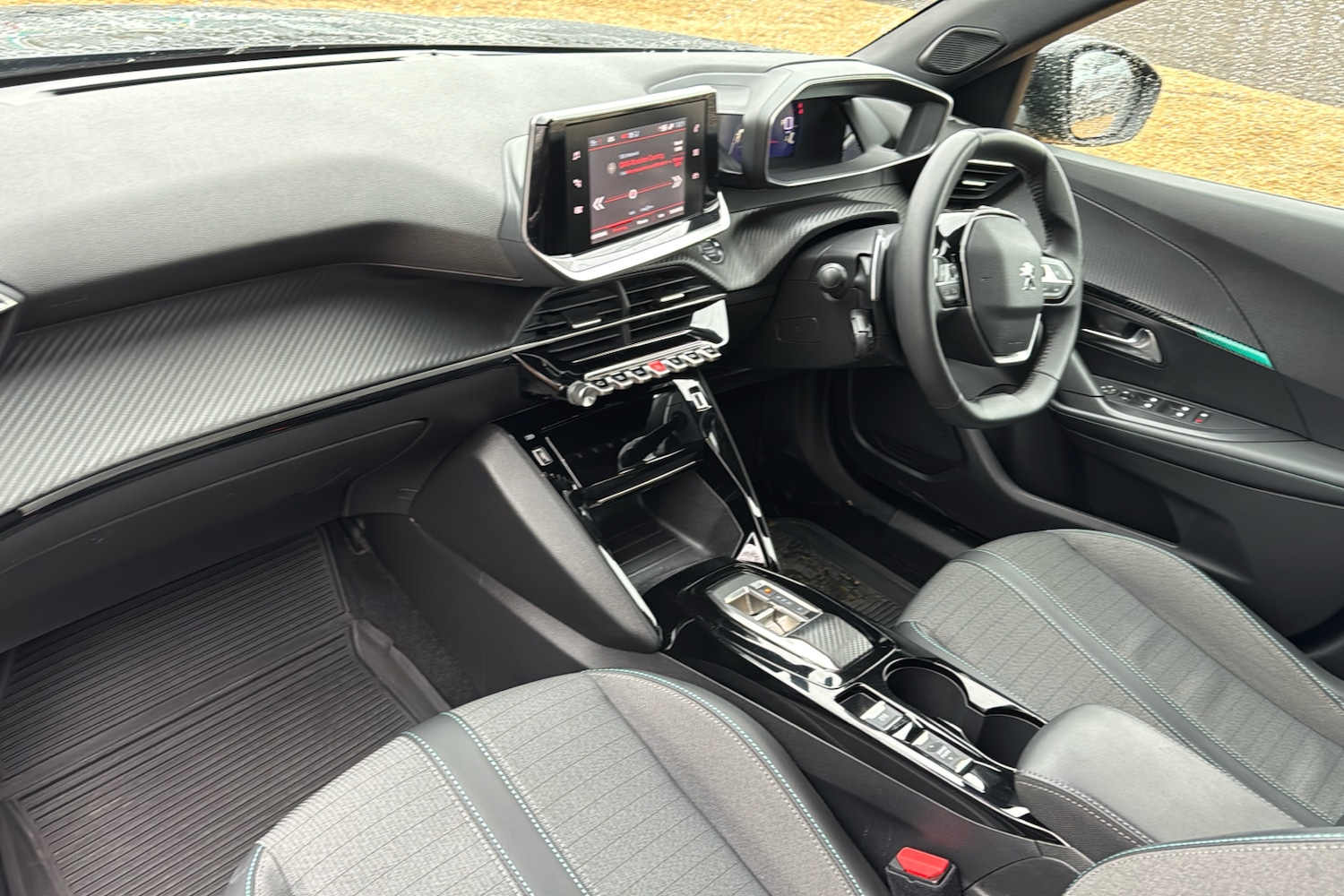 Used Peugeot 2008 2023 for sale - 76932084: Photo 11