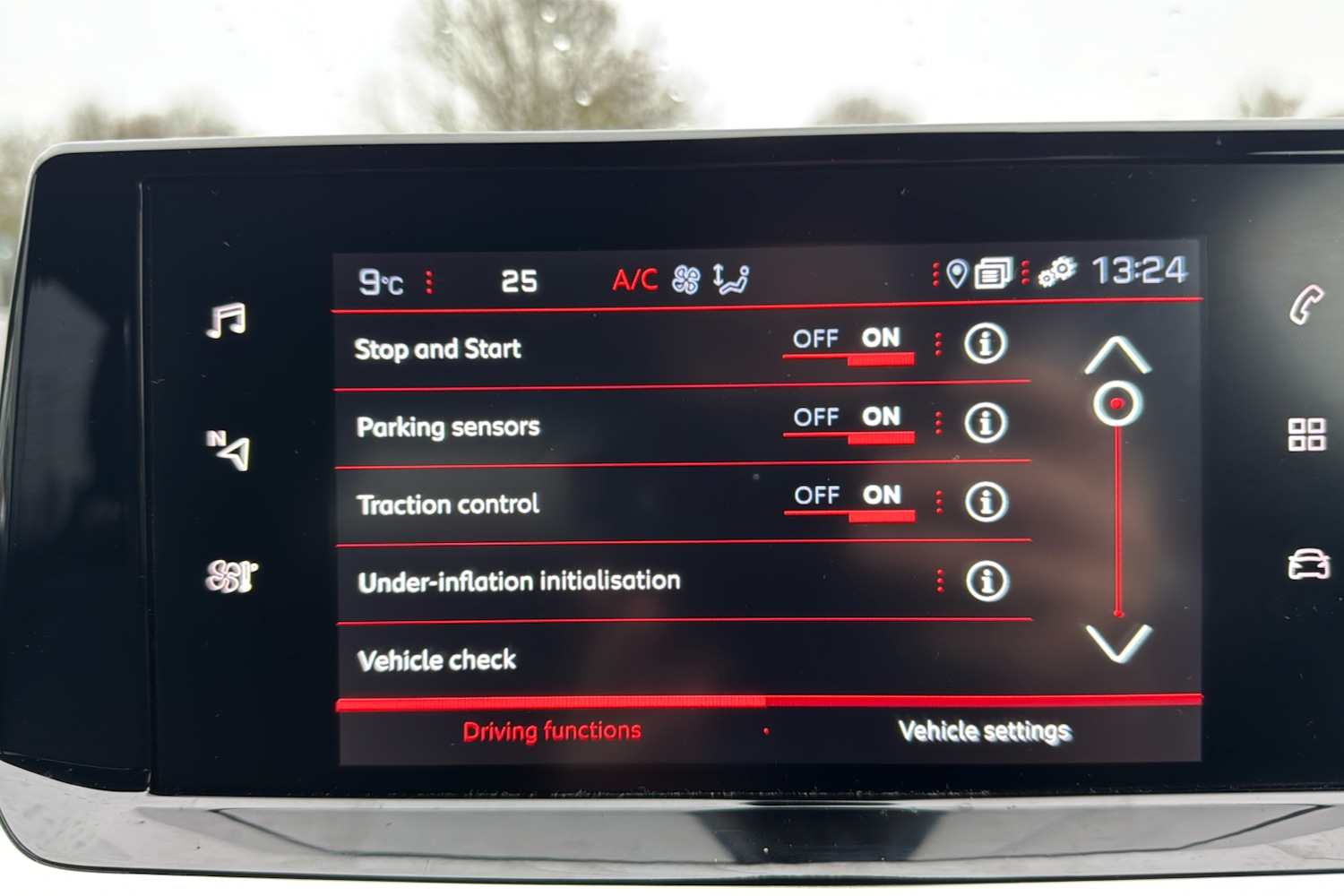 Used Peugeot 2008 2023 for sale - 76932084: Photo 37