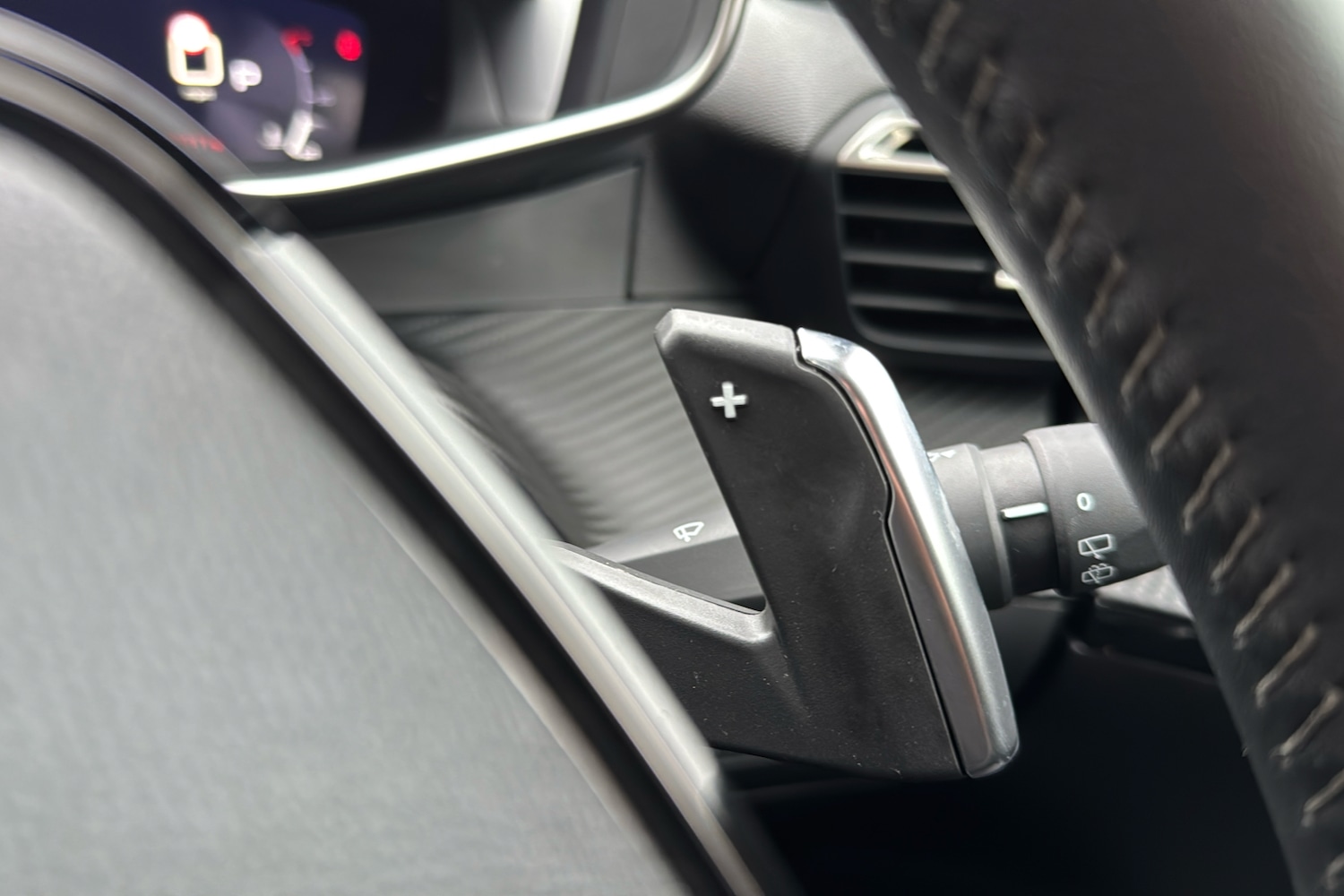 Used Peugeot 2008 2023 for sale - 76932084: Photo 39