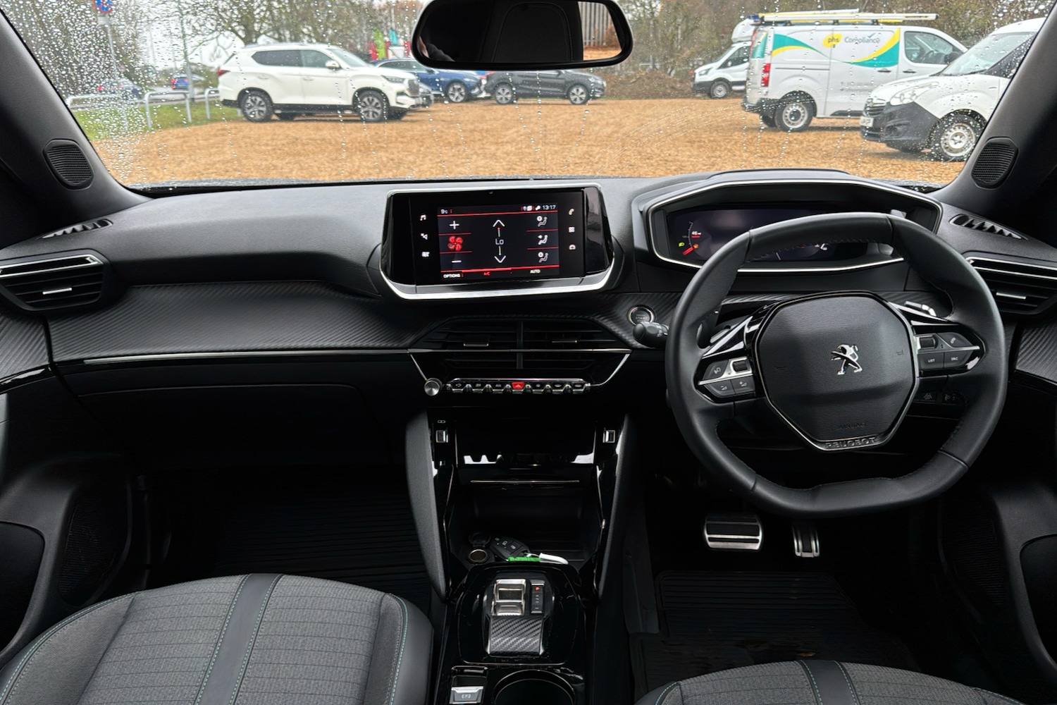 Used Peugeot 2008 2023 for sale - 76932084: Photo 9