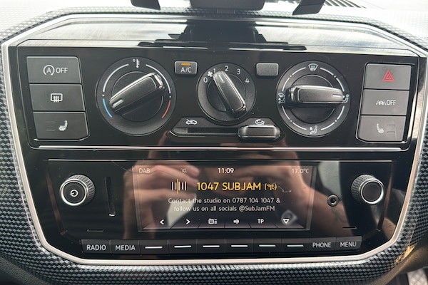 Used Volkswagen up! 2021 for sale - 75259836: Photo 31