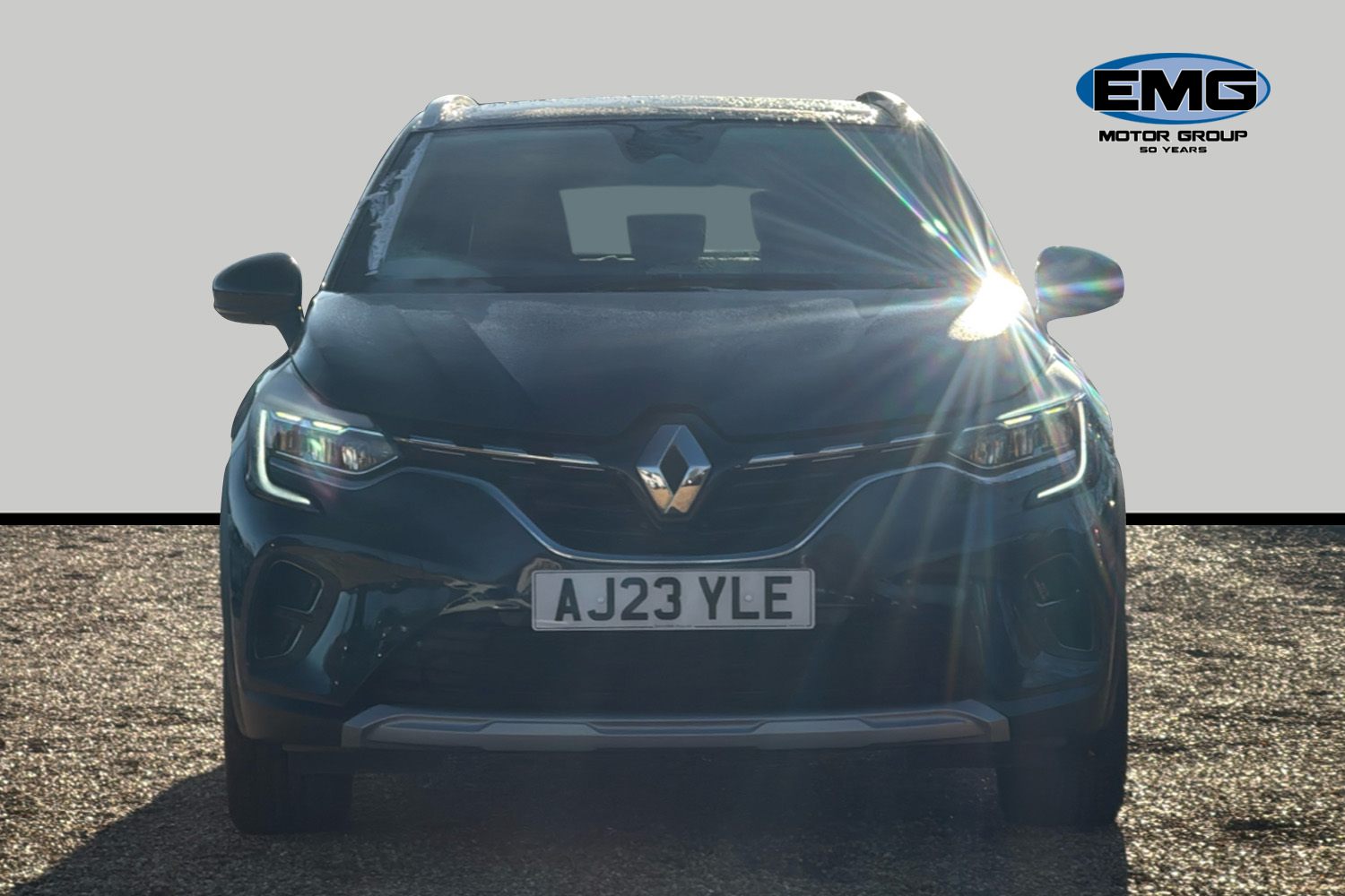 Used Renault Captur 2023 for sale - 76611021: Photo 2