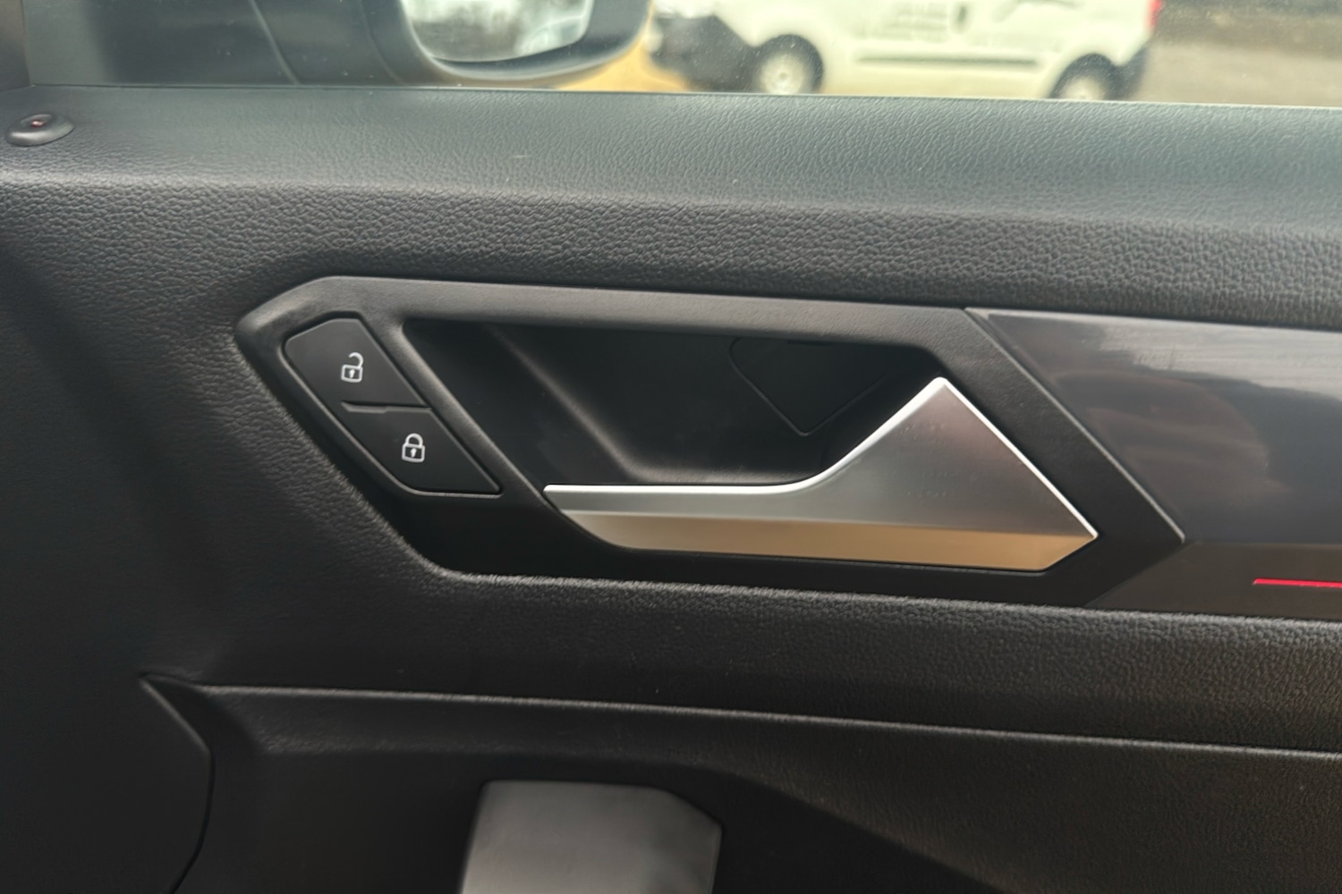 Used Volkswagen T-Roc 2020 for sale - 77046046: Photo 30