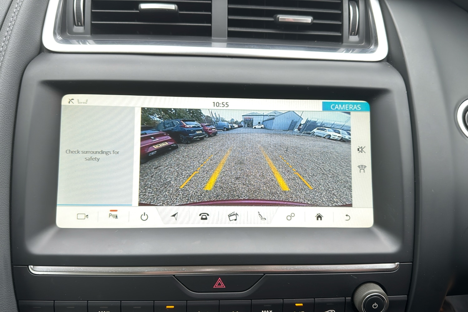 Used Jaguar E-Pace 2018 for sale - 76262605: Photo 34