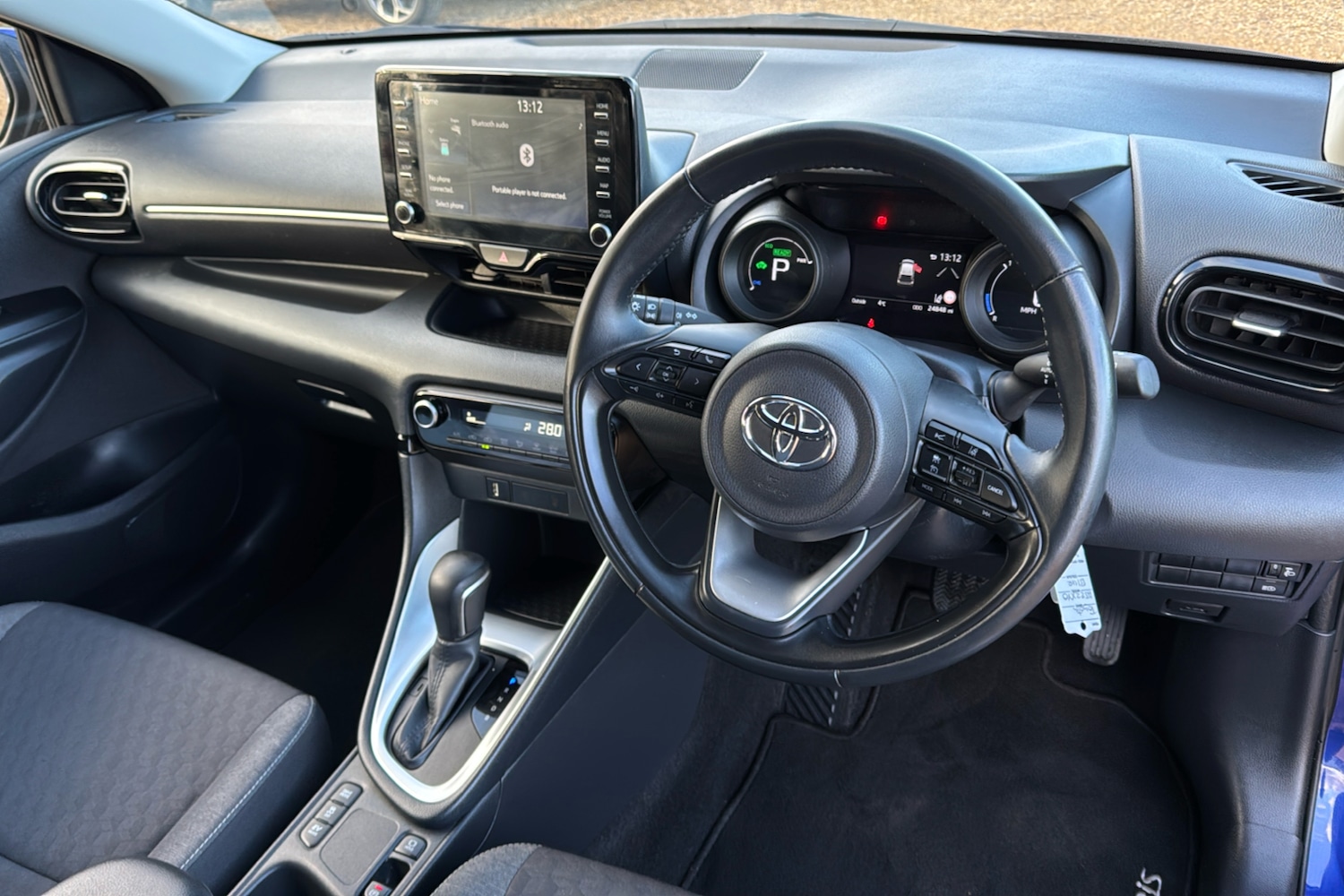 Used Toyota Yaris 2022 for sale - 77123896: Photo 10