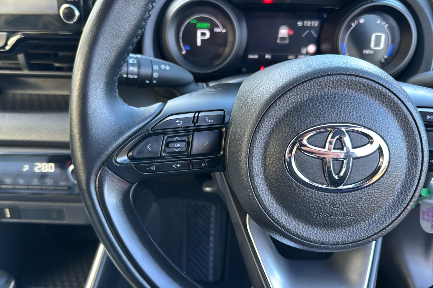 Used Toyota Yaris 2022 for sale - 77123896: Photo 17