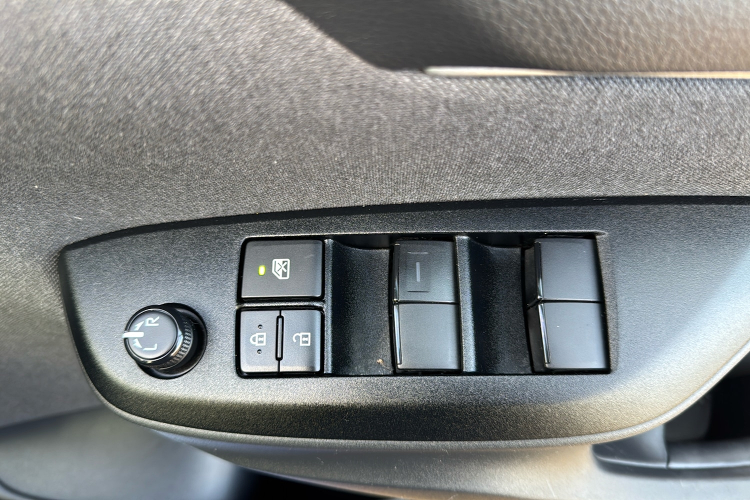 Used Toyota Yaris 2022 for sale - 77123896: Photo 29