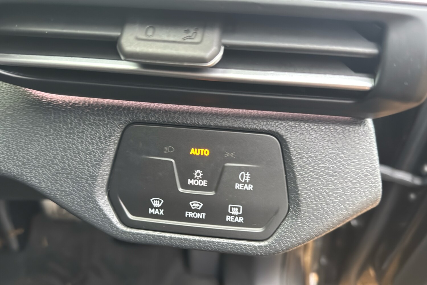 Used Volkswagen ID.4 2021 for sale - 76351480: Photo 34