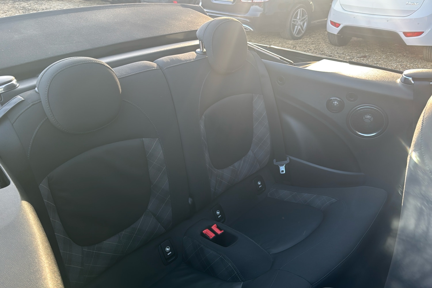 Used MINI Convertible 2018 for sale - 77976909: Photo 12