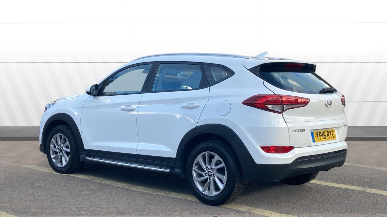 Used Hyundai TUCSON 2016 for sale - 76480223: Photo 2