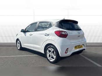 Used Hyundai i10 2021 for sale - 78041760: Photo