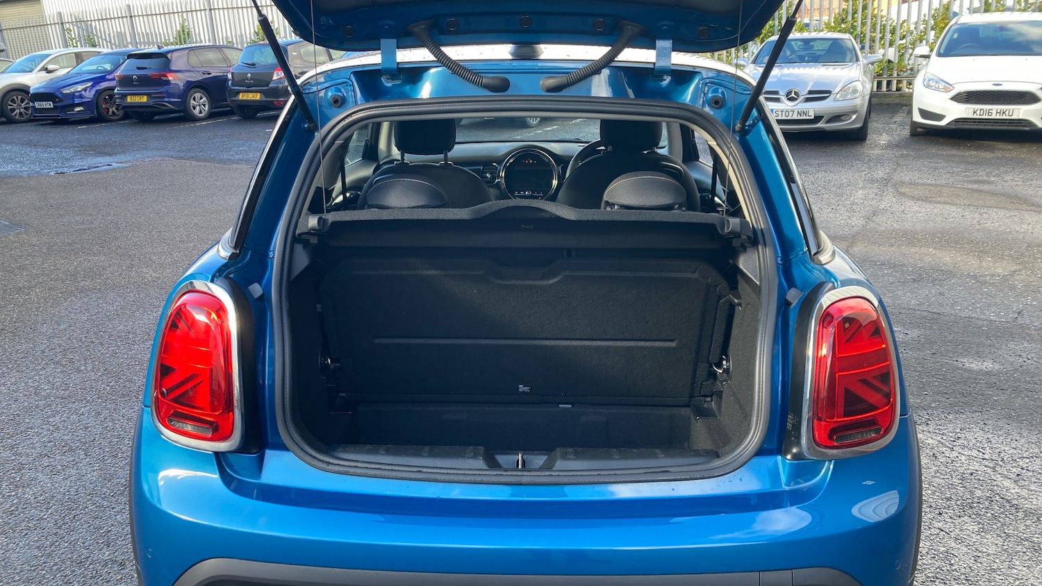 Used MINI Hatch 2023 for sale - 77543535: Photo 4