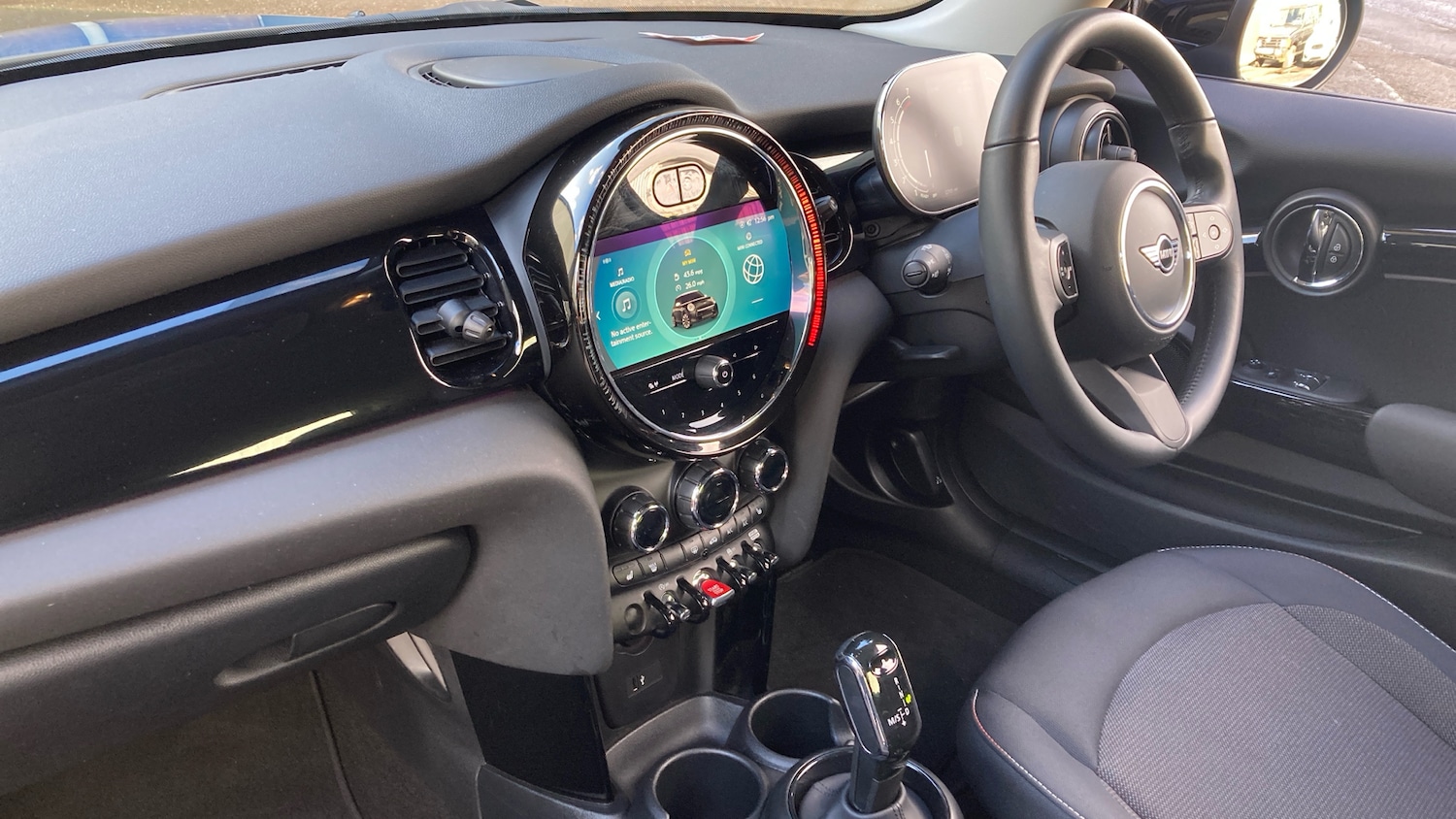 Used MINI Hatch 2023 for sale - 77543535: Photo 9