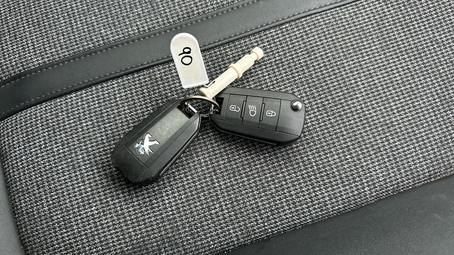 Used Peugeot 5008 2020 for sale - 76530883: Photo 20