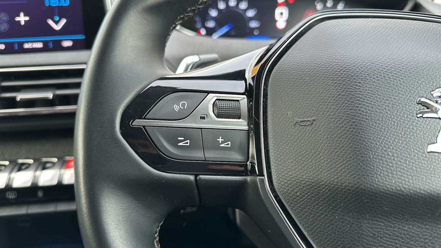 Used Peugeot 5008 2020 for sale - 76530883: Photo 24