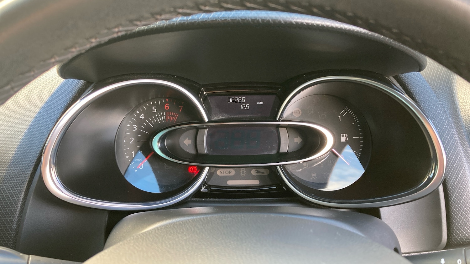 Used Renault Clio 2018 for sale - 76795032: Photo 18