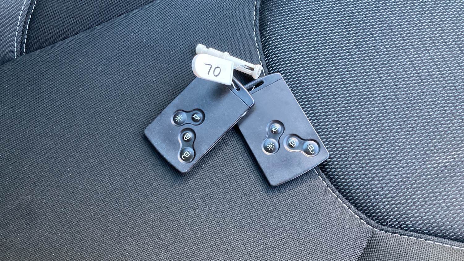 Used Renault Clio 2018 for sale - 76795032: Photo 19