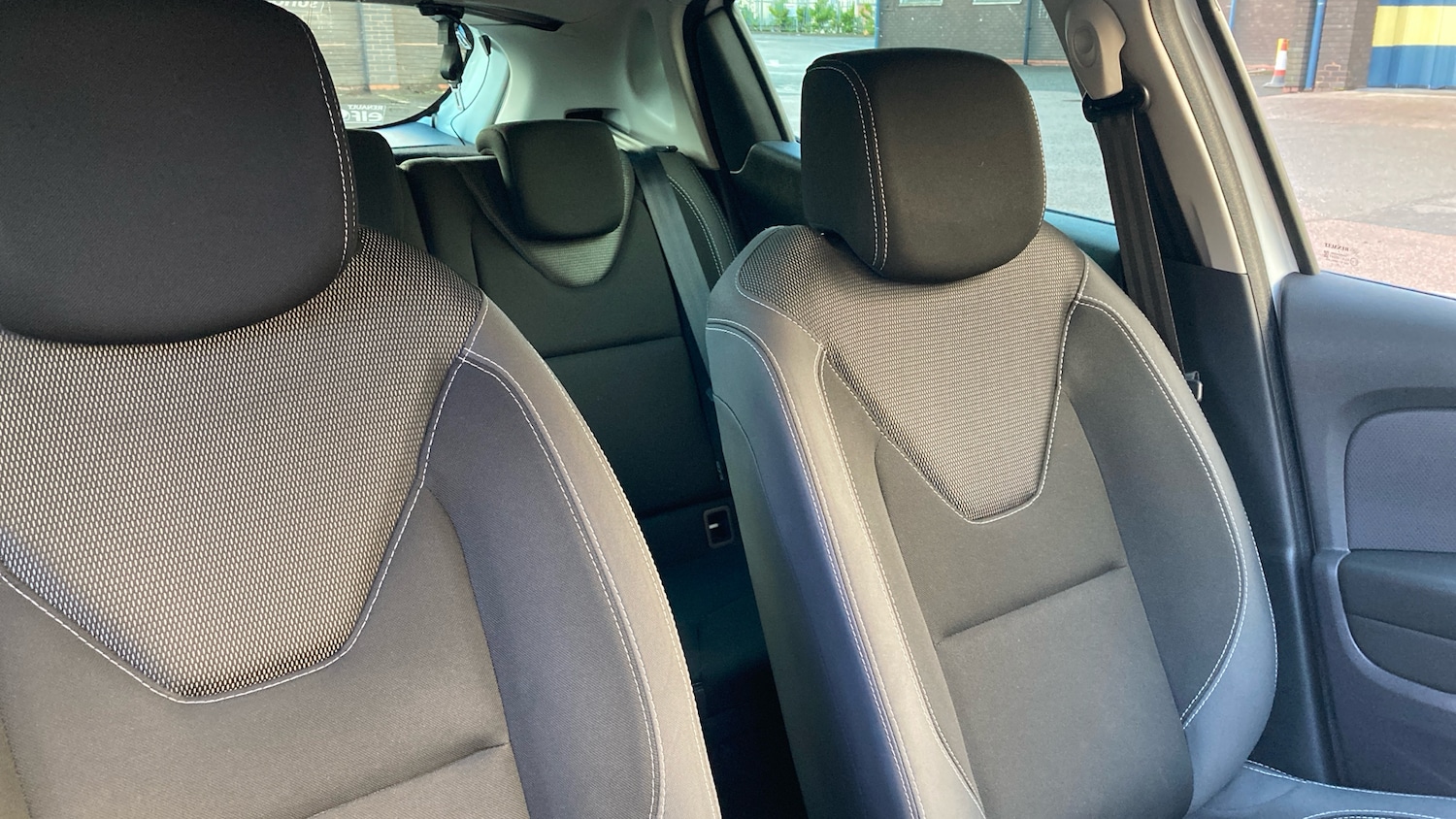 Used Renault Clio 2018 for sale - 76795032: Photo 36