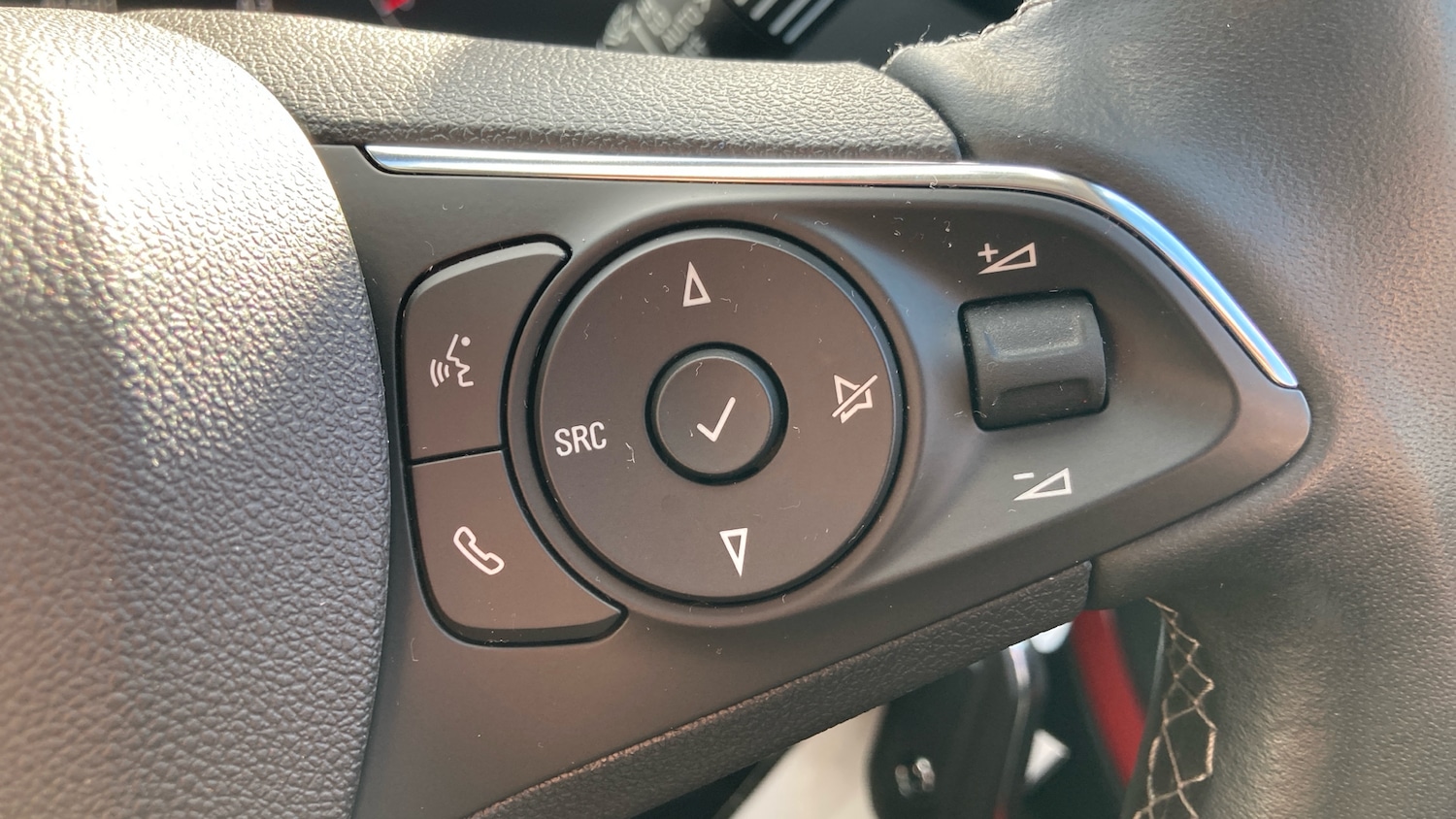 Used Vauxhall Crossland 2023 for sale - 77848822: Photo 22