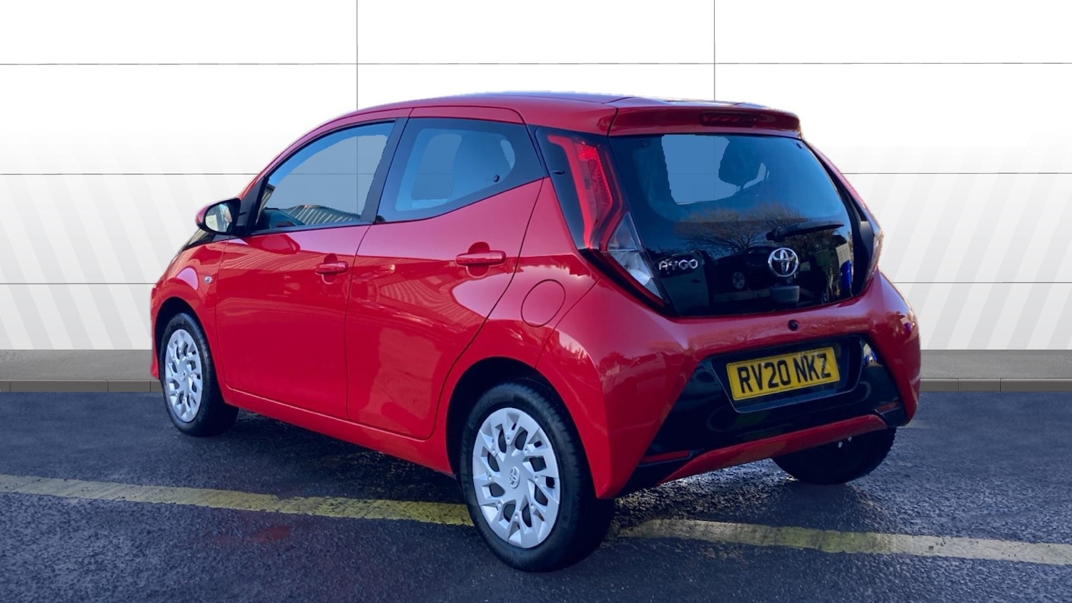 Used Toyota AYGO 2020 for sale - 76808053: Photo 2