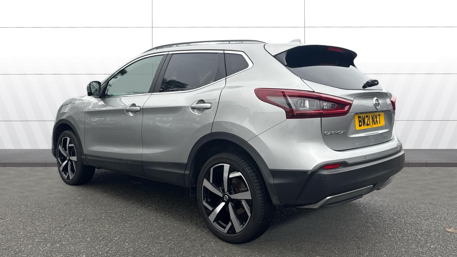 Used Nissan Qashqai 2021 for sale - 76567708: Photo 2