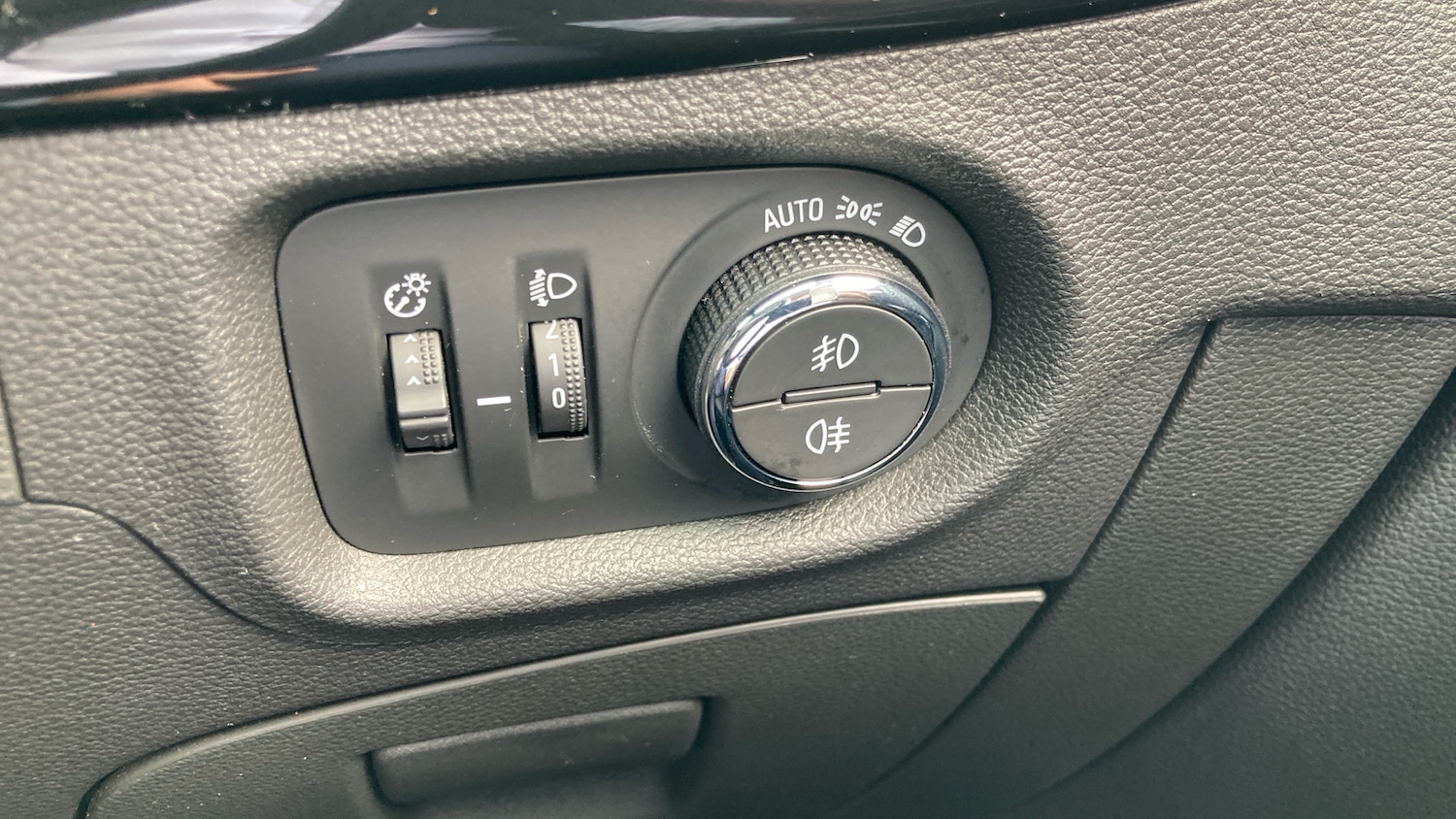 Used Vauxhall Astra 2018 for sale - 76504833: Photo 39