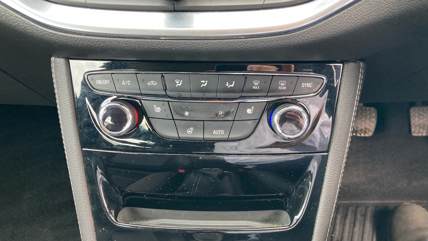 Used Vauxhall Astra 2018 for sale - 76504833: Photo 42