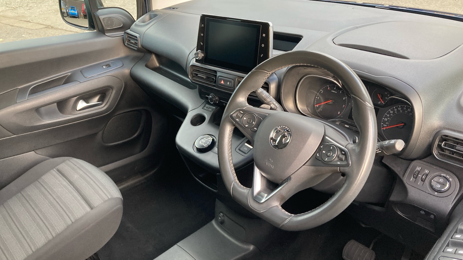 Used Vauxhall Combo Life 2022 for sale - 76605459: Photo 11