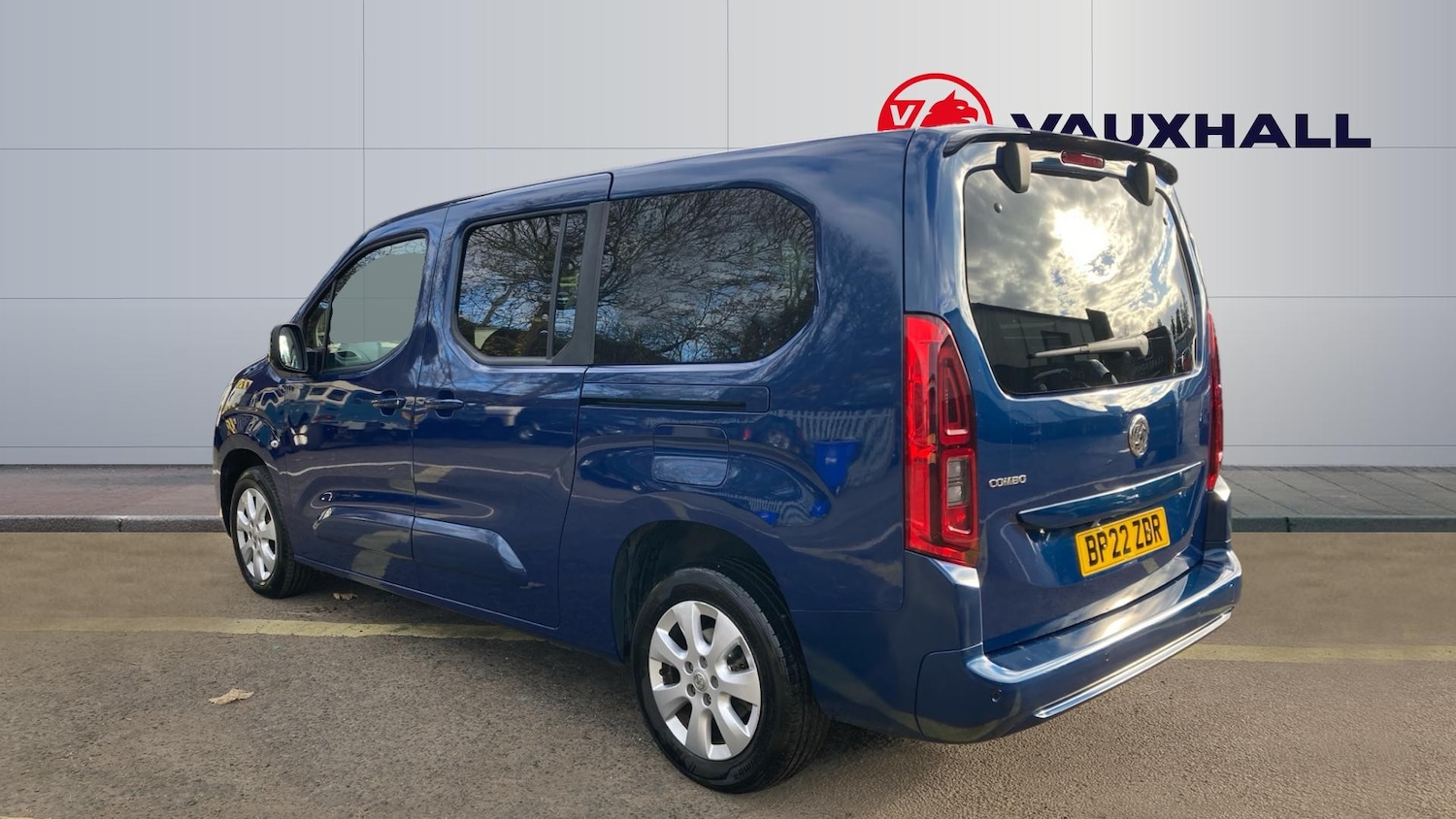 Used Vauxhall Combo Life 2022 for sale - 76605459: Photo 2