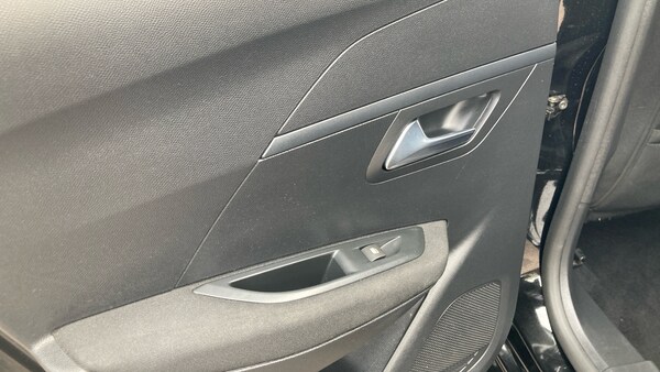 Used Peugeot 208 2023 for sale - 76065914: Photo 21