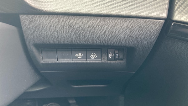 Used Peugeot 208 2023 for sale - 76065914: Photo 24